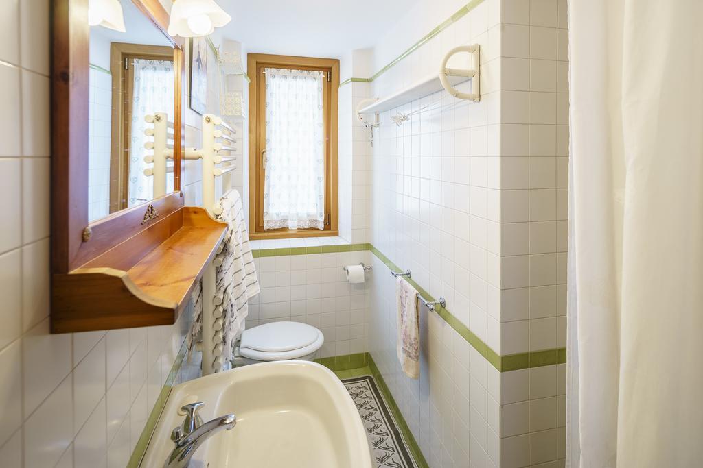 Villa Tullia - Stayincortina コルティーナ・ダンペッツォ エクステリア 写真